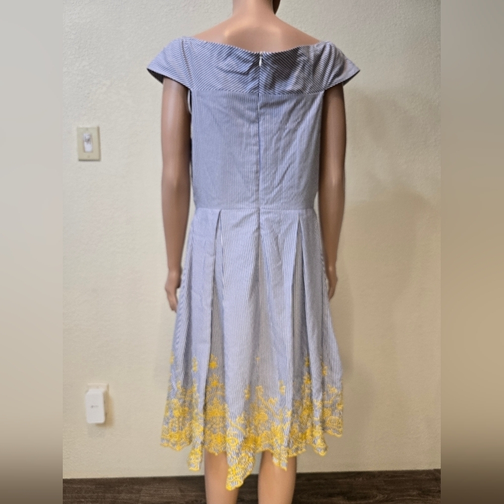 Nicole Miller Dress Womens 12 Blue White Striped Sailor Pleats Yellow Embroidery - Picture 3 of 9